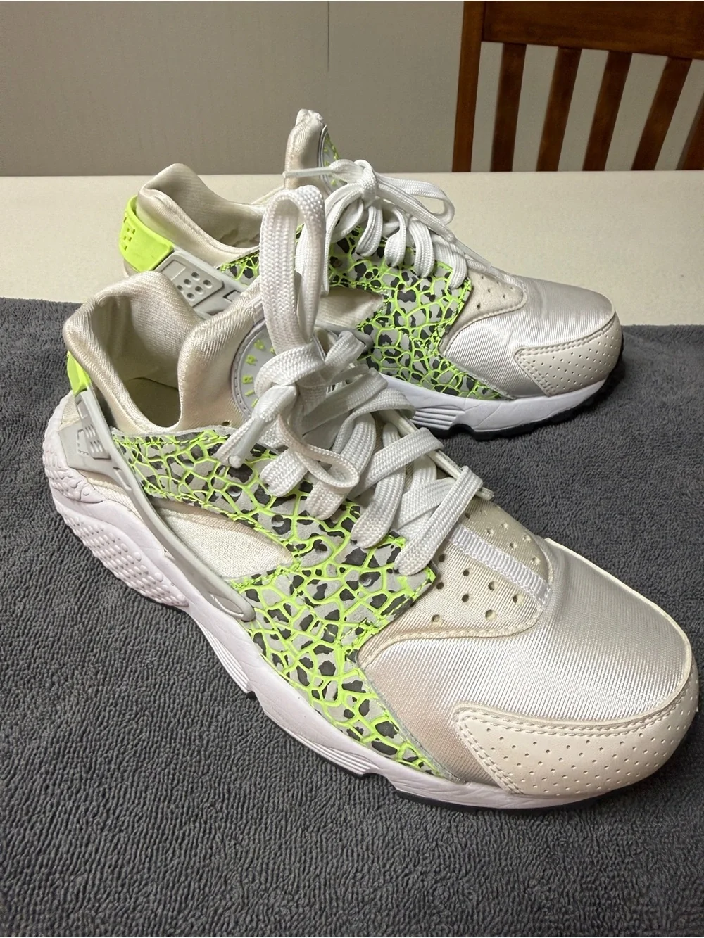 Nike Kids White Sneakers with Neon Green Overlay